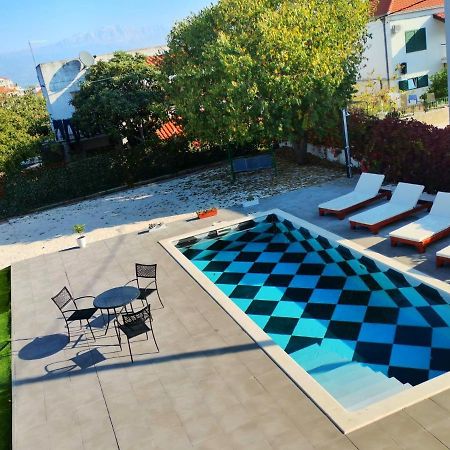 Holiday Home Nino With Amazing Swimming Pool 斯拉汀 外观 照片