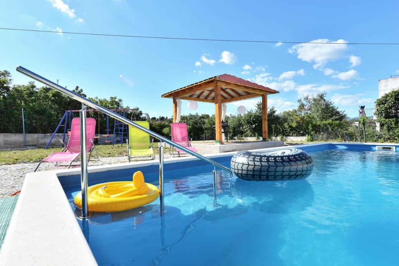 Holiday Home Nino With Amazing Swimming Pool 斯拉汀 外观 照片