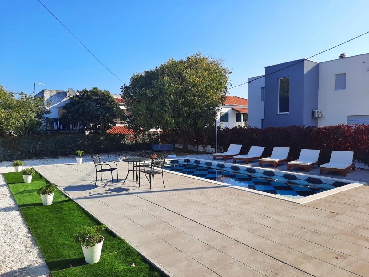Holiday Home Nino With Amazing Swimming Pool 斯拉汀 外观 照片