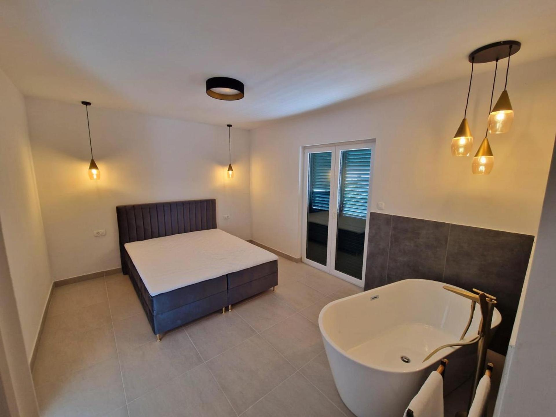 Holiday Home Nino With Amazing Swimming Pool 斯拉汀 外观 照片